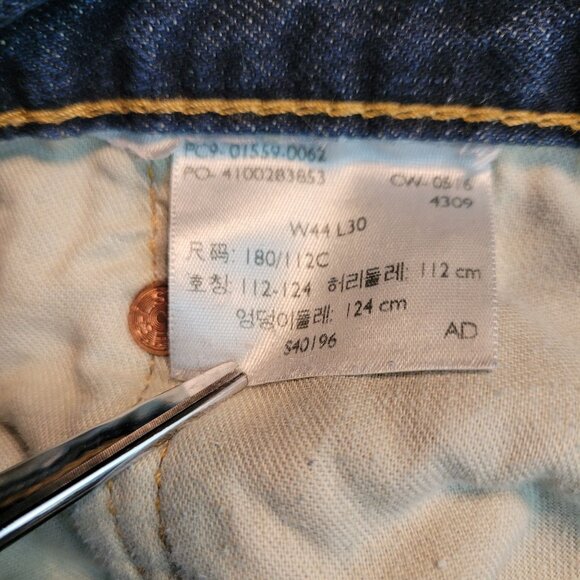 Levi's Jeans 44x30 Measures 42x28 Relaxed Straight 559 Medium Dark Wash Western - Picture 5 of 10